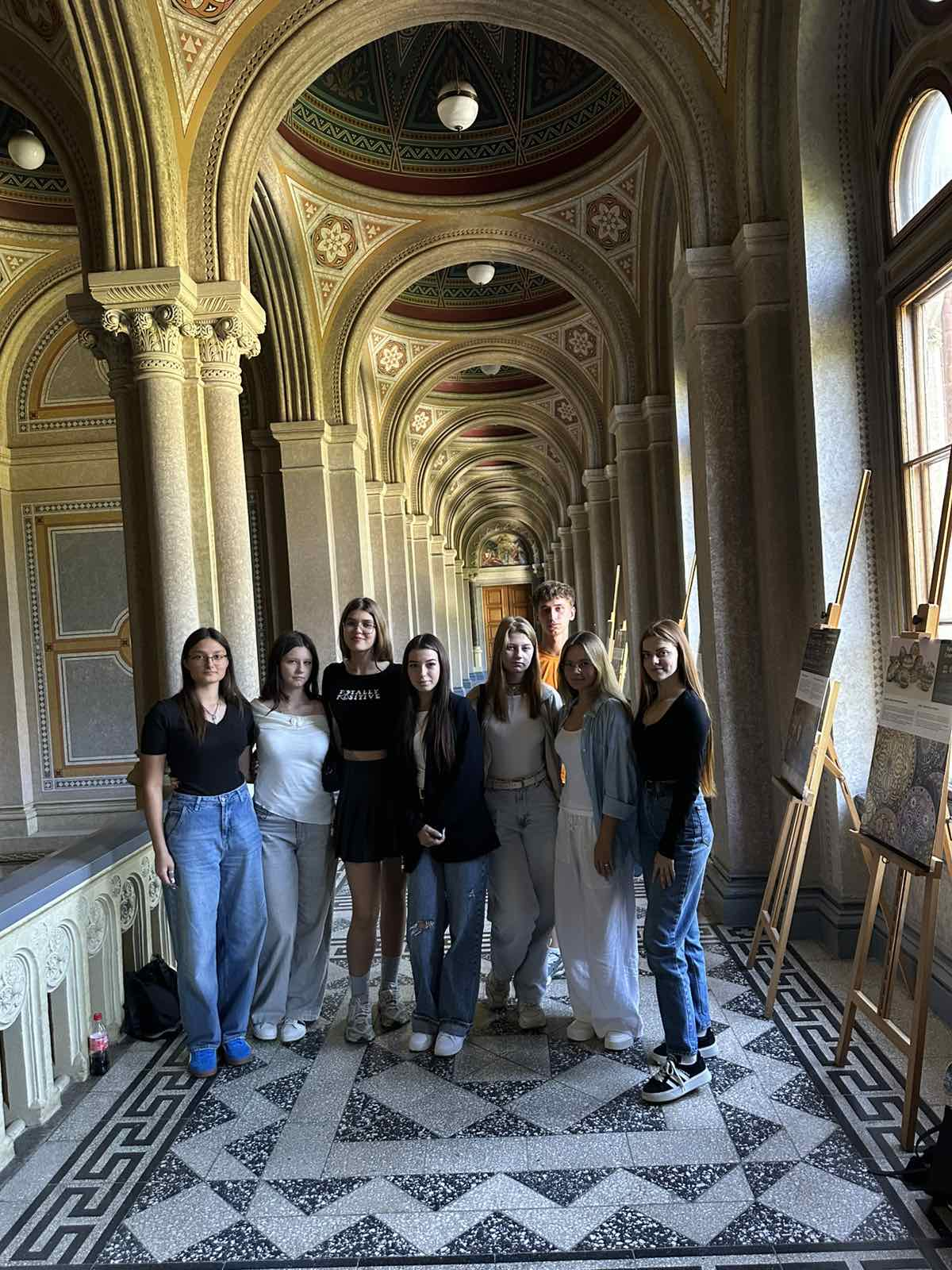 Першокурсники відкривають ЧНУ!