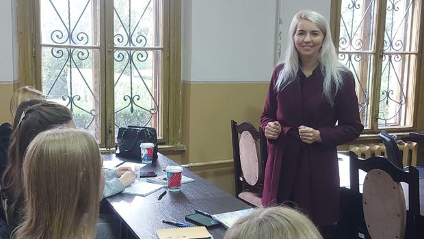 Знайомство здобувачів із членами робочої групи освітньої програми «Менеджмент туристичної індустрії» першого (бакалаврського) рівня вищої освіти