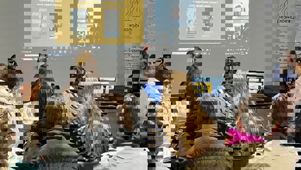 "Контент, що набирає лайки та коментарі"